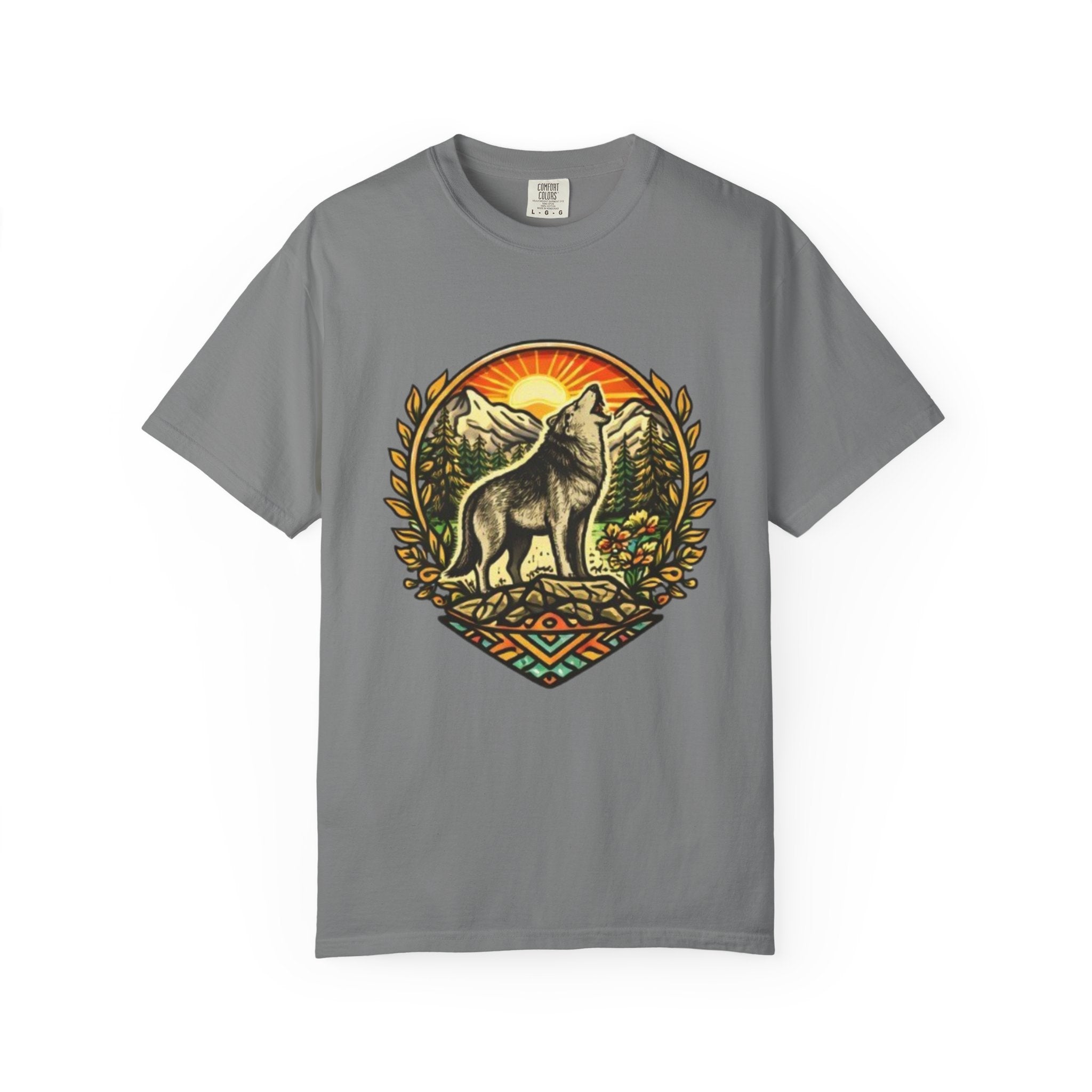 Wolf Howl Mountain T-Shirt | Vintage Nature Graphic Tee