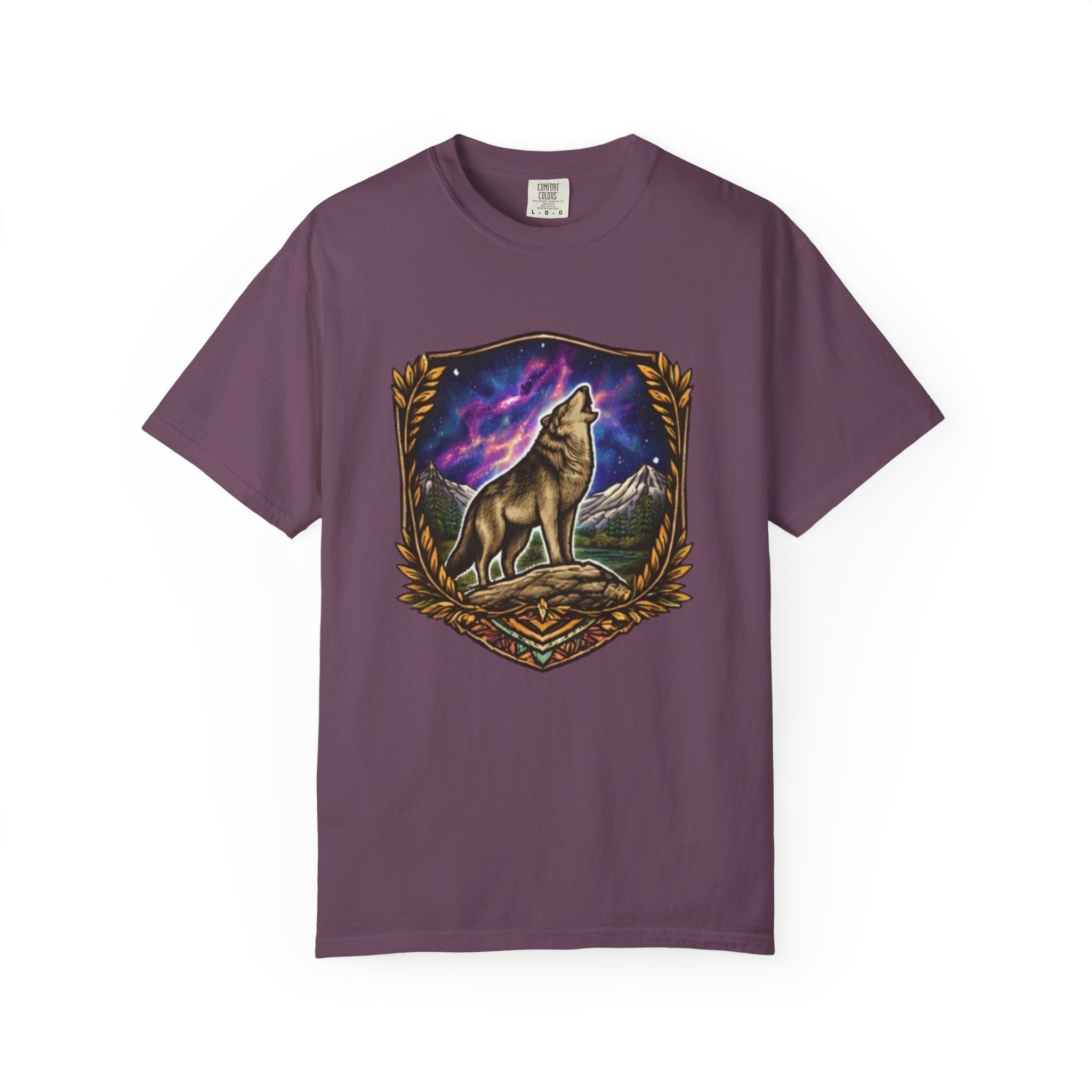 Wolf Crest T-Shirt | Howling Wolf Night Sky Graphic Tee