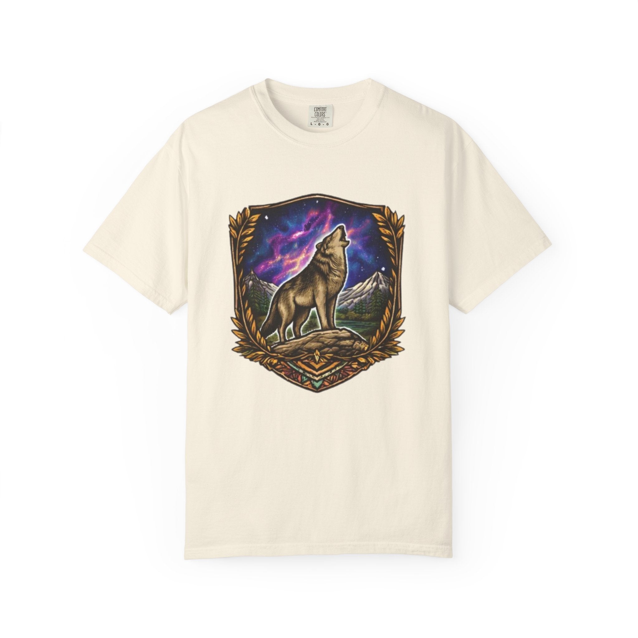 Wolf Crest T-Shirt | Howling Wolf Night Sky Graphic Tee