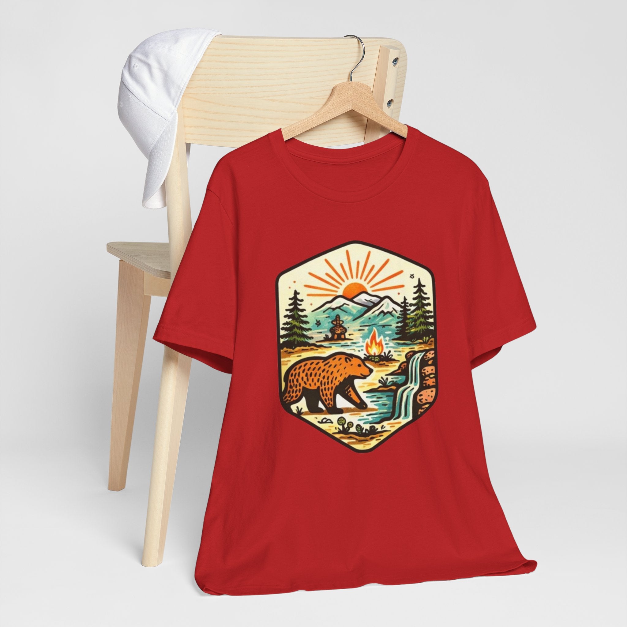 Retro Wilderness Bear T-Shirt Vintage Outdoors Graphic Tee