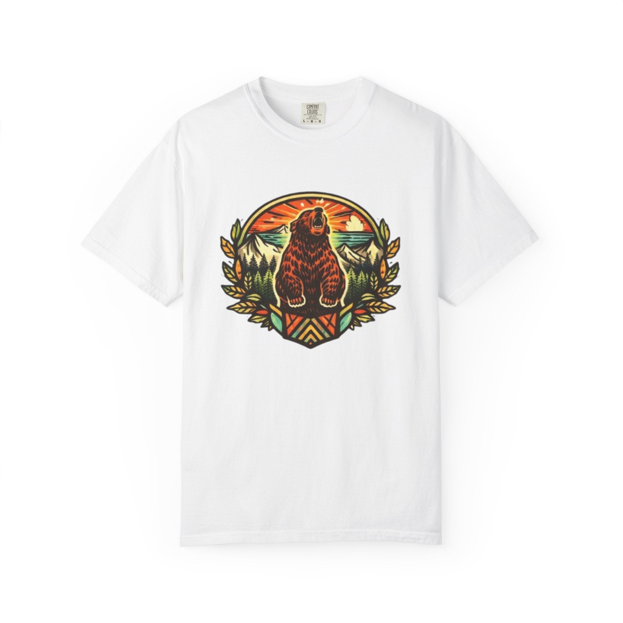 Bear Crest T-Shirt | Vintage Mountain Wildlife Graphic Tee