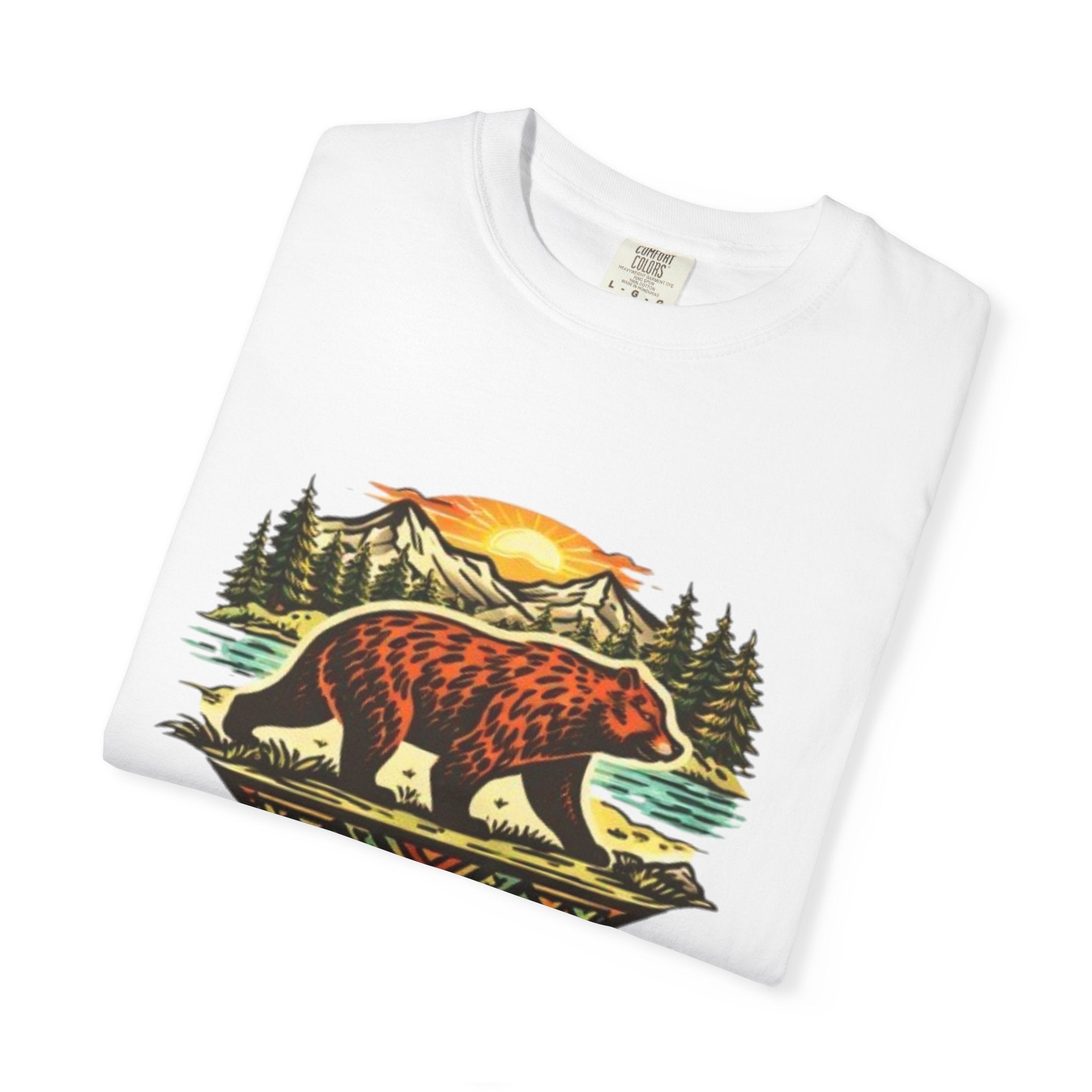 Bear Sunset T-Shirt | Vintage Forest Adventure Graphic Tee