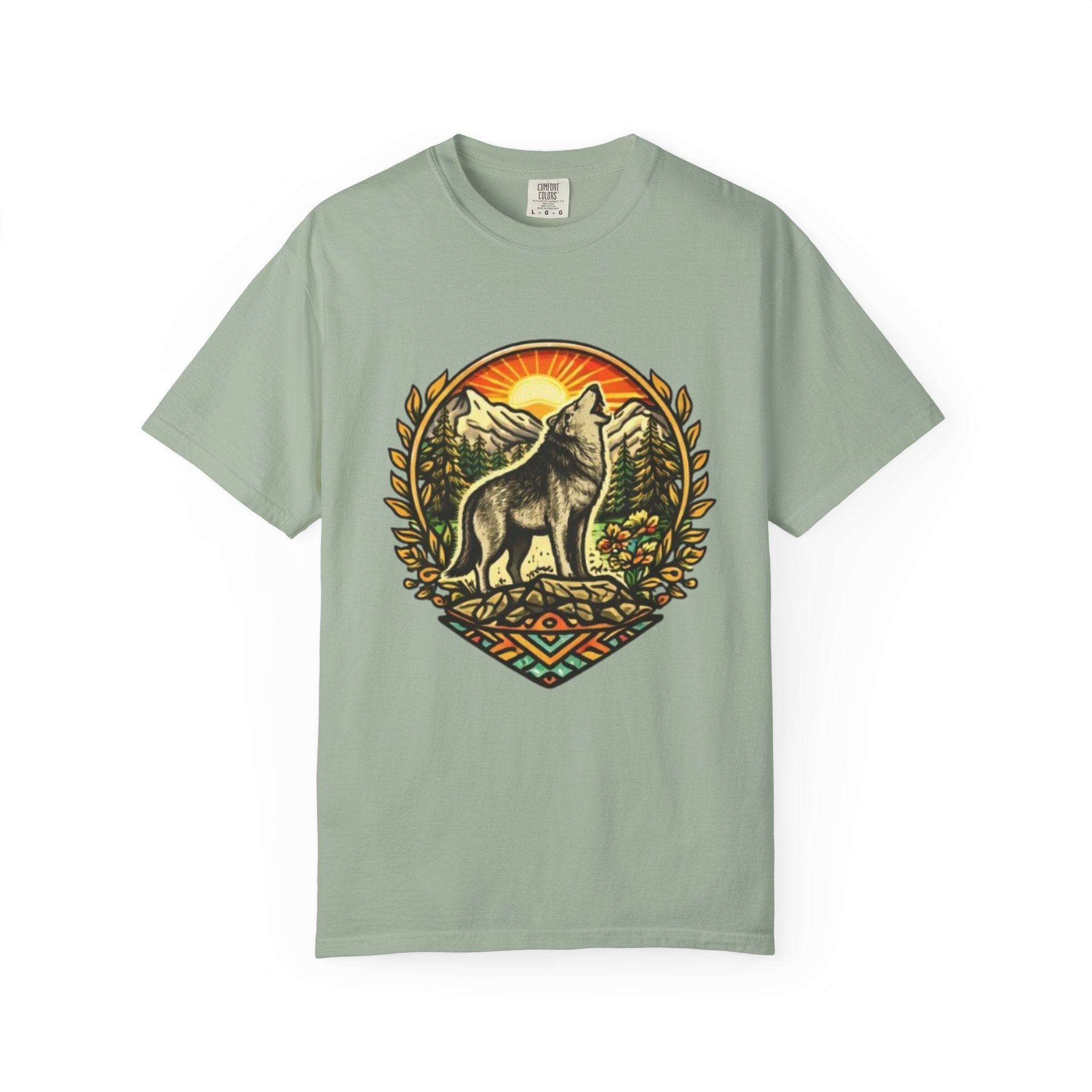 Wolf Howl Mountain T-Shirt | Vintage Nature Graphic Tee
