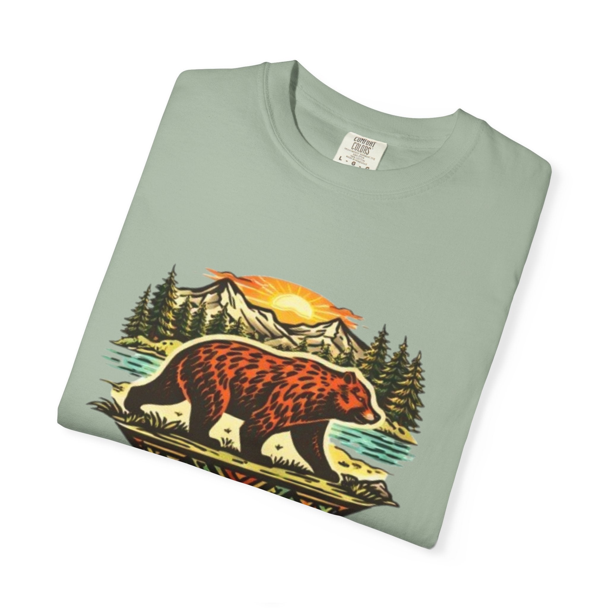 Bear Sunset T-Shirt | Vintage Forest Adventure Graphic Tee