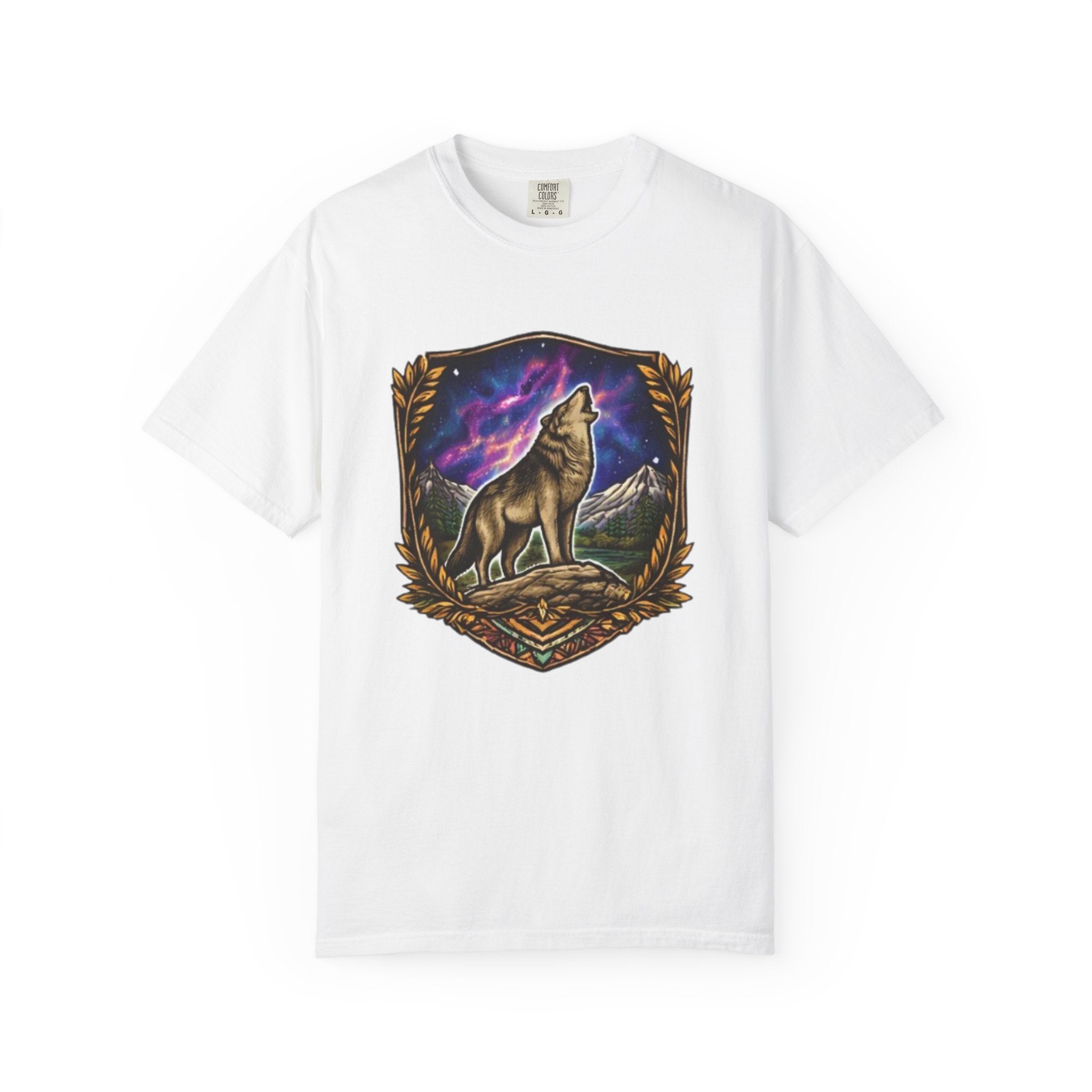 Wolf Crest T-Shirt | Howling Wolf Night Sky Graphic Tee