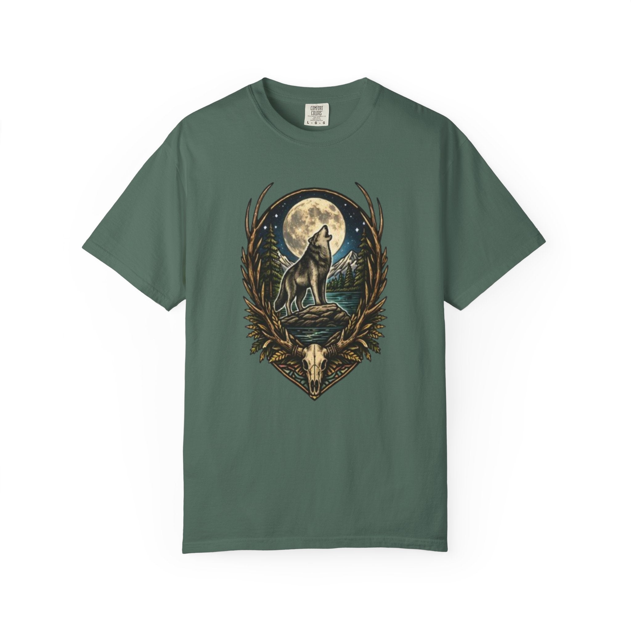 Deer Skull Wolf Howling at Moon Graphic Tee | Gift for Hunter, Outdoorsman & Wolf Lover